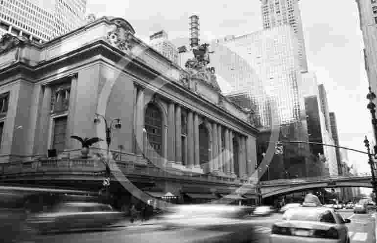 6 Surprising Tips for Catching a Cab in Your City